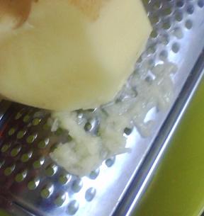 ジャガイモのすりおろし